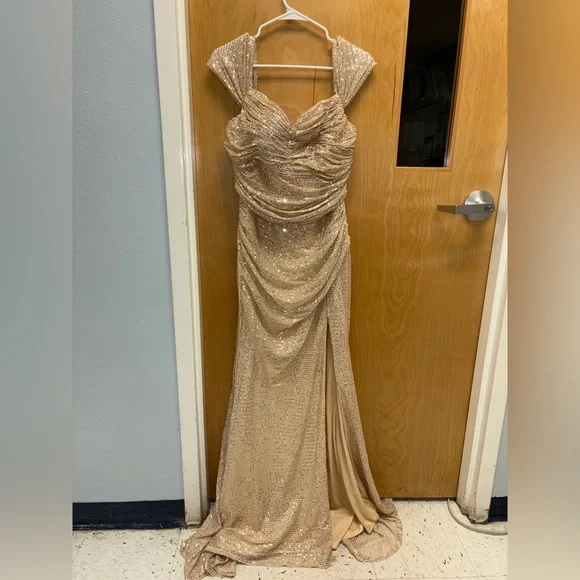 Sparkling Gold Sequin Dress - Picture 2 of 3